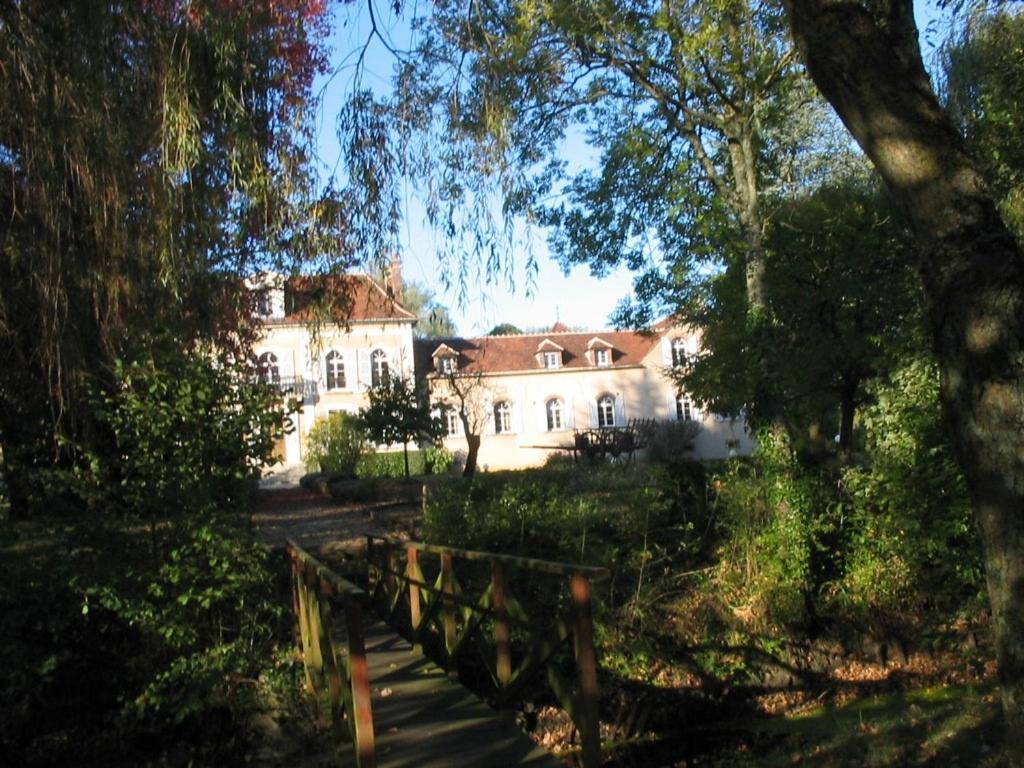 Domaine De Sainte Anne Bed & Breakfast Venoy Bagian luar foto