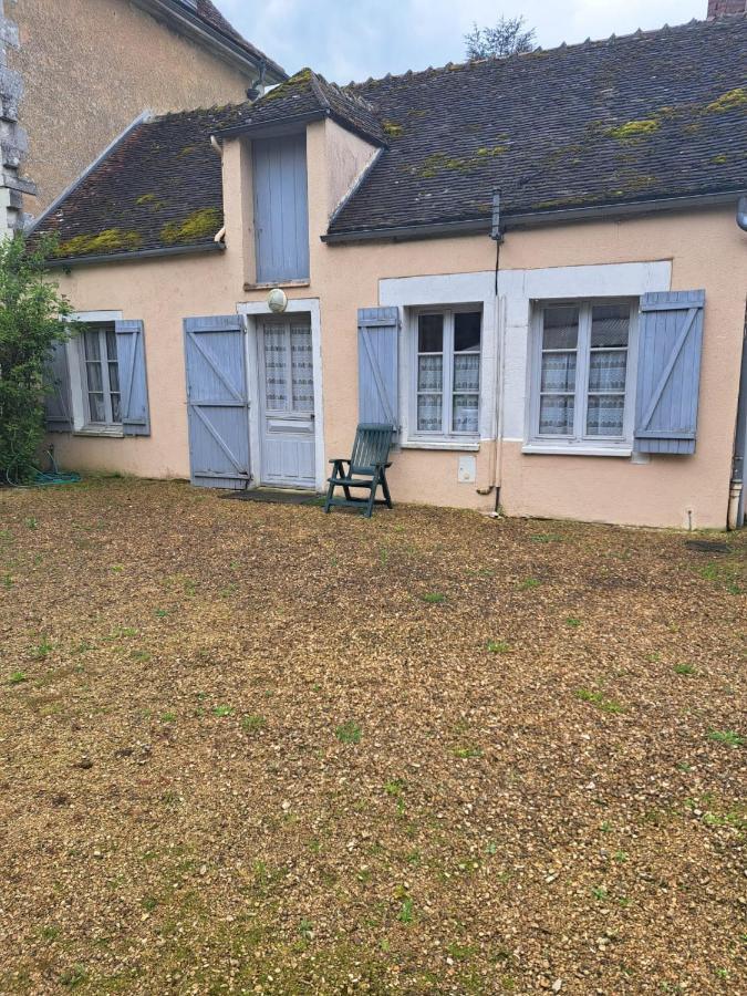 Domaine De Sainte Anne Bed & Breakfast Venoy Bagian luar foto